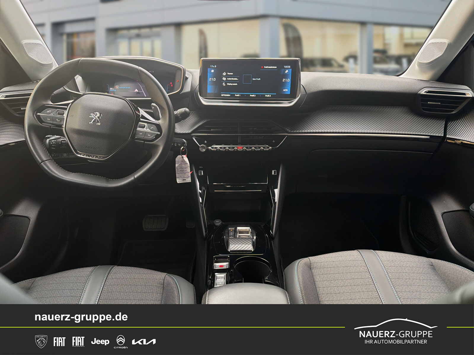 Fahrzeugabbildung Peugeot 208 1.2 PureTech 100 Allure Pack