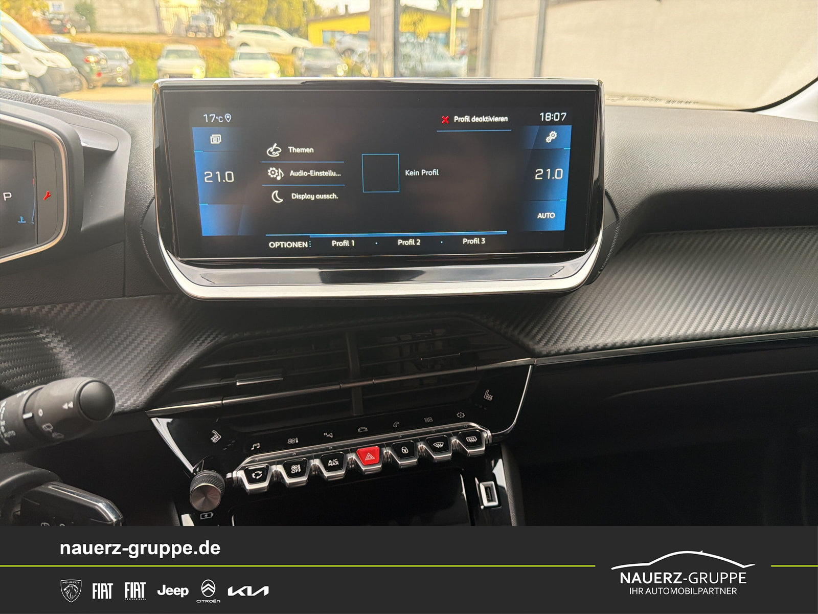 Fahrzeugabbildung Peugeot 208 1.2 PureTech 100 Allure Pack