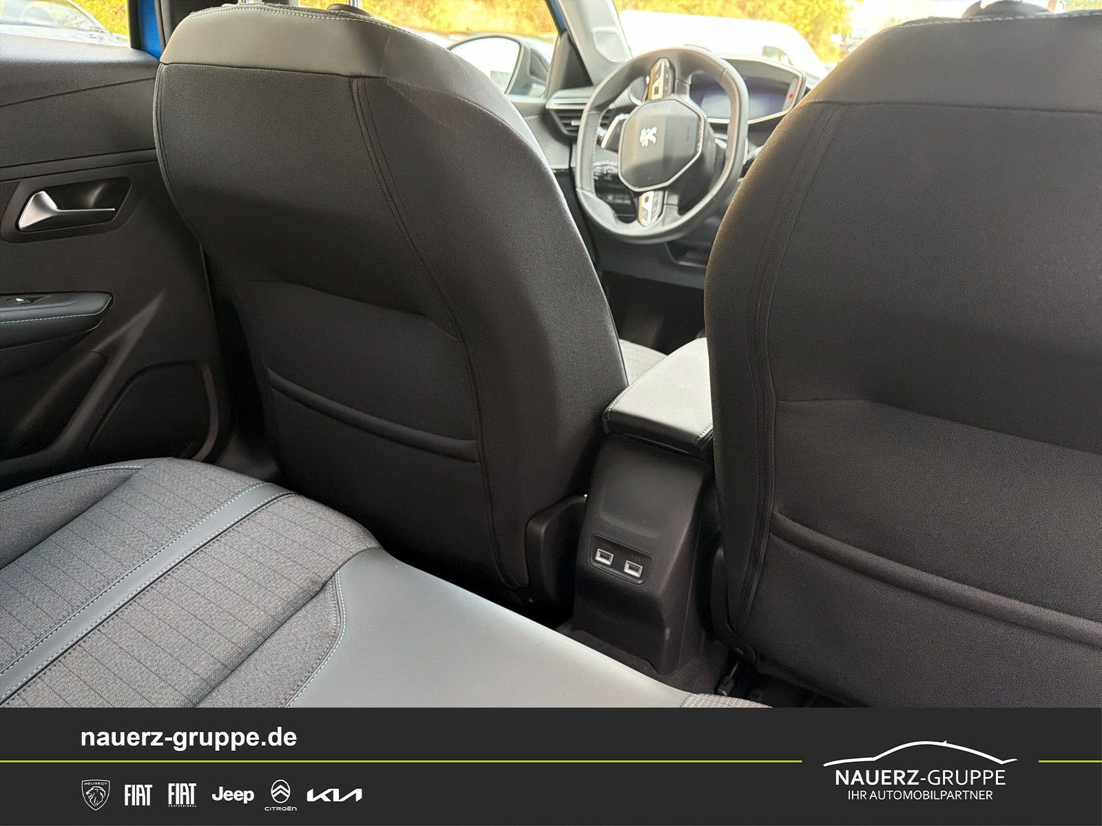 Fahrzeugabbildung Peugeot 208 1.2 PureTech 100 Allure Pack