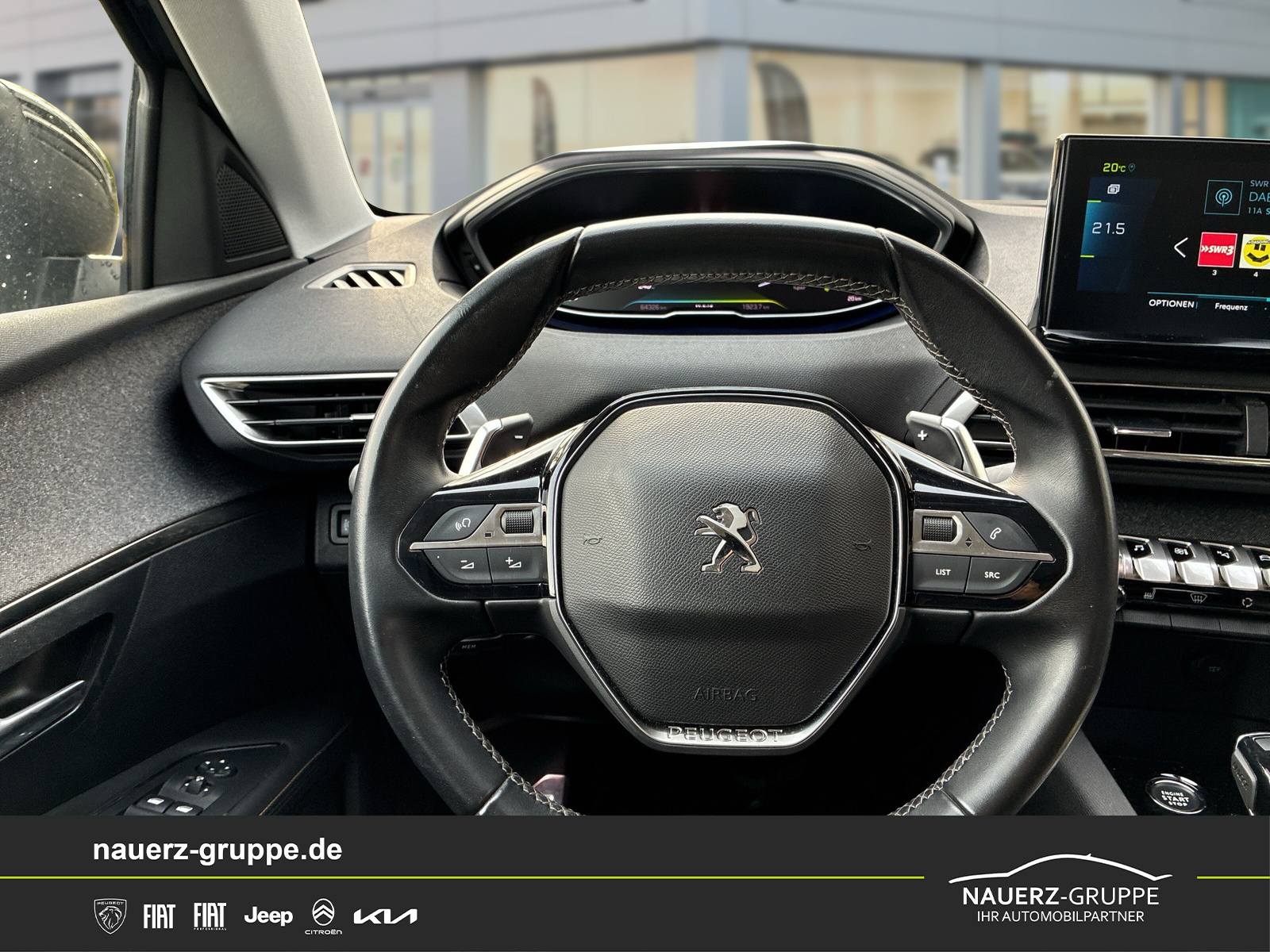 Fahrzeugabbildung Peugeot 3008 Plug-in Hybrid 225 Roadtrip - mit KI generiert/bearbeitet