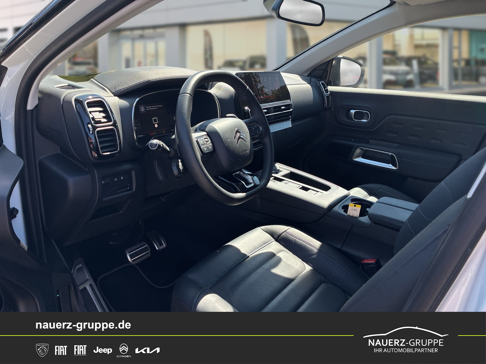 Fahrzeugabbildung Citroen C5 Aircross Shine 130 EAT8 - mit KI generiert/bearbeitet