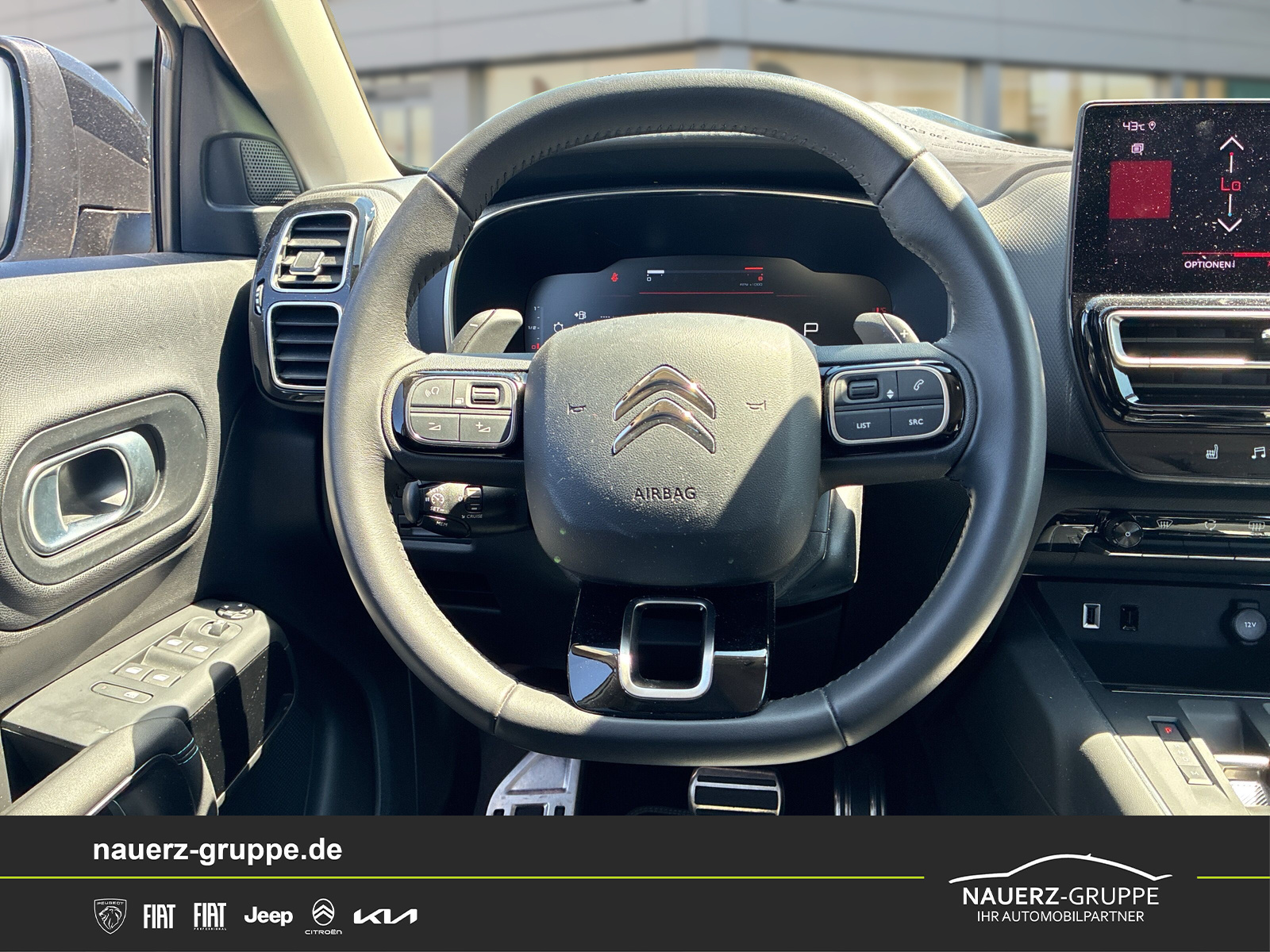 Fahrzeugabbildung Citroen C5 Aircross Shine 130 EAT8 - mit KI generiert/bearbeitet