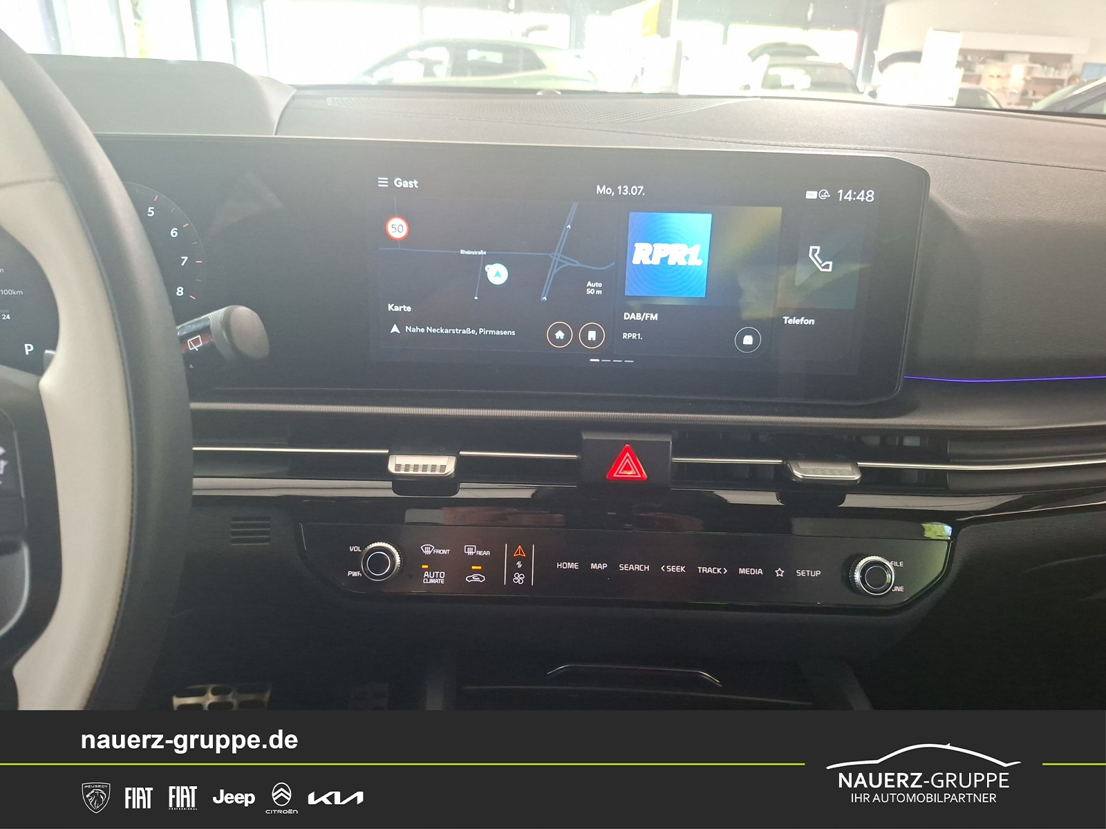 Fahrzeugabbildung Kia Sportage GT-Line 4WD 1.6 T - mit KI generiert/bearbeitet