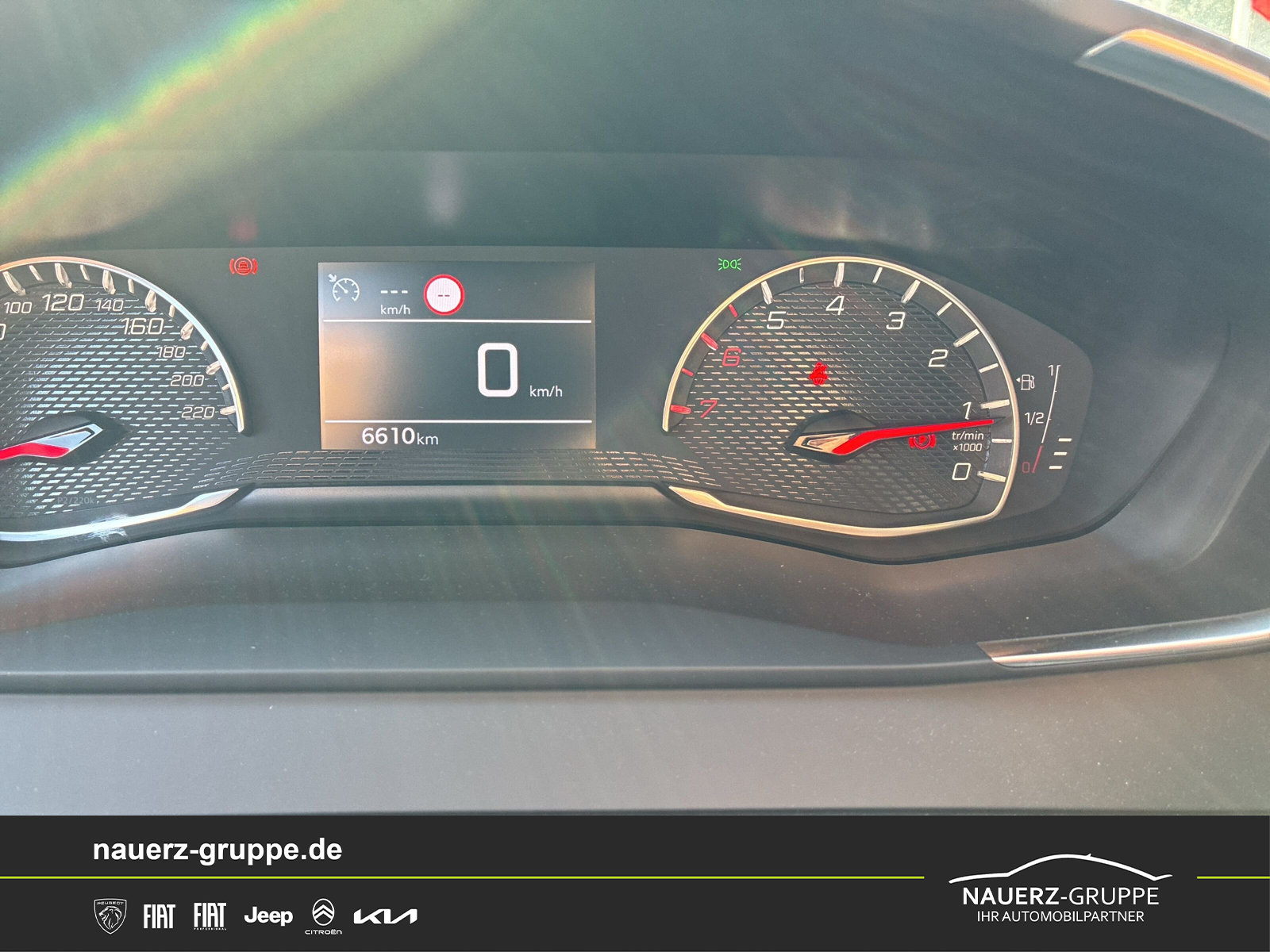 Fahrzeugabbildung Peugeot 208 Active PureTech 75