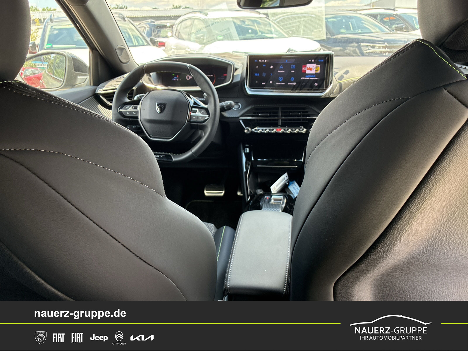 Fahrzeugabbildung Peugeot 2008 Hybrid 145 GT