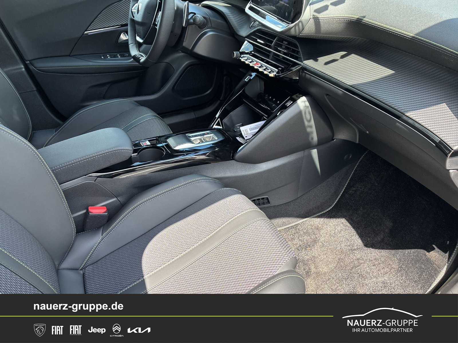 Fahrzeugabbildung Peugeot 2008 Hybrid 145 GT