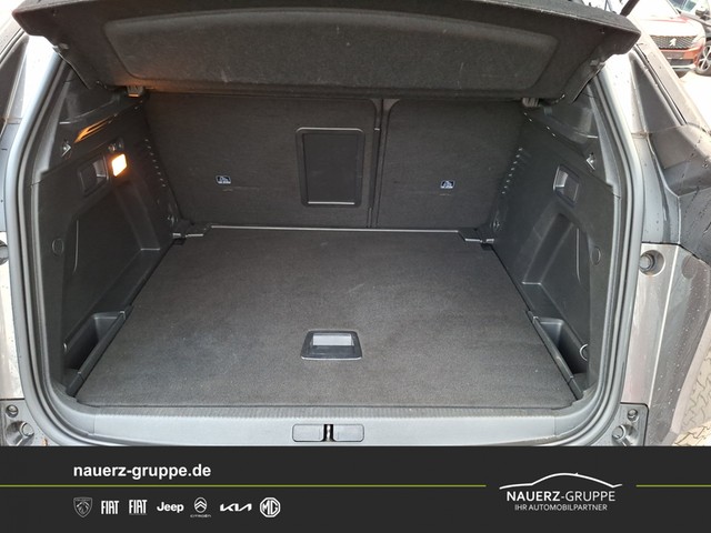 Fahrzeugabbildung Peugeot 3008 Allure Pack PureTech 130