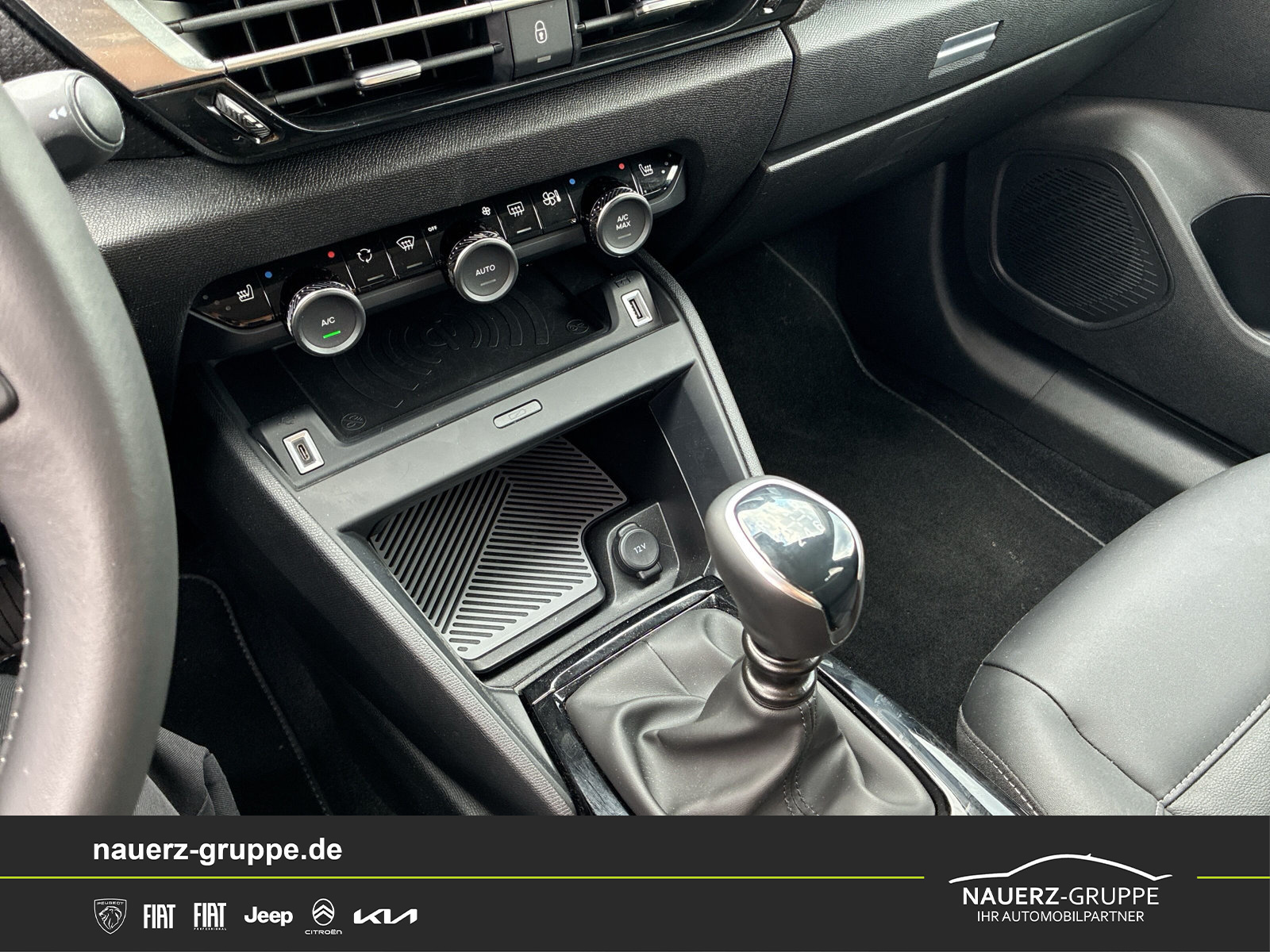 Fahrzeugabbildung Citroen C4 Max 130 NAVI SHZ Leder
