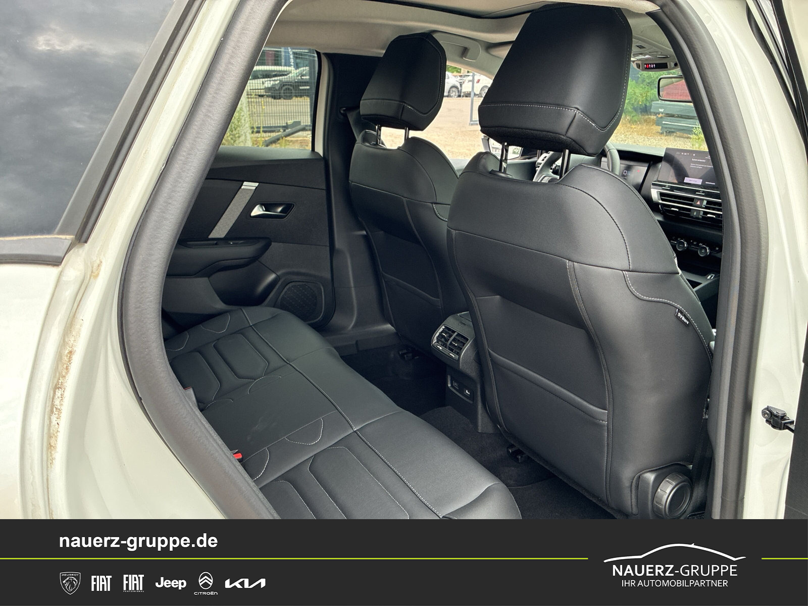 Fahrzeugabbildung Citroen C4 Max 130 NAVI SHZ Leder
