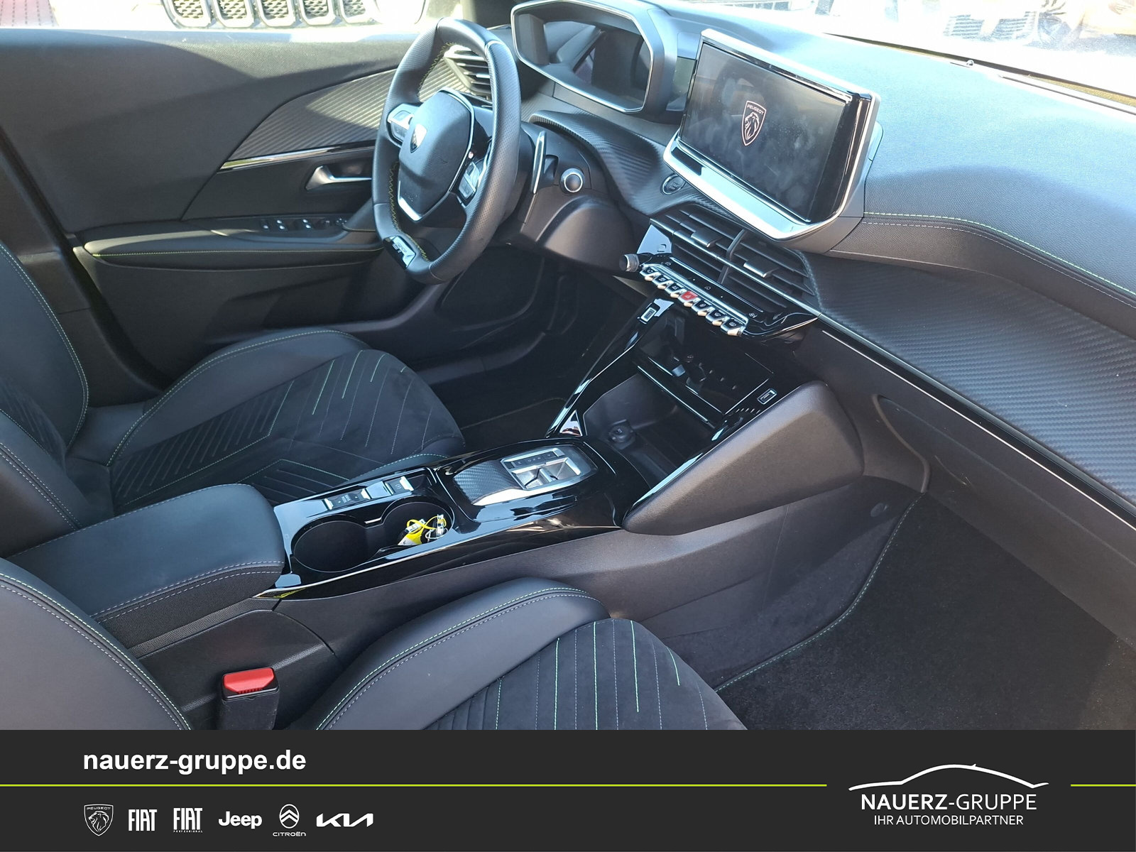 Fahrzeugabbildung Peugeot 2008 GT PureTech 130 EAT8