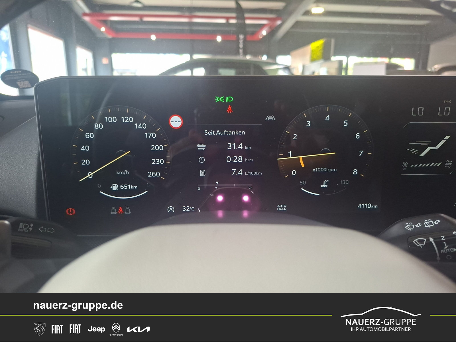 Fahrzeugabbildung Kia K4 Sportswagon 1.6 T-GDI 132 kW GT-Line - mit KI generiert/bearbeitet