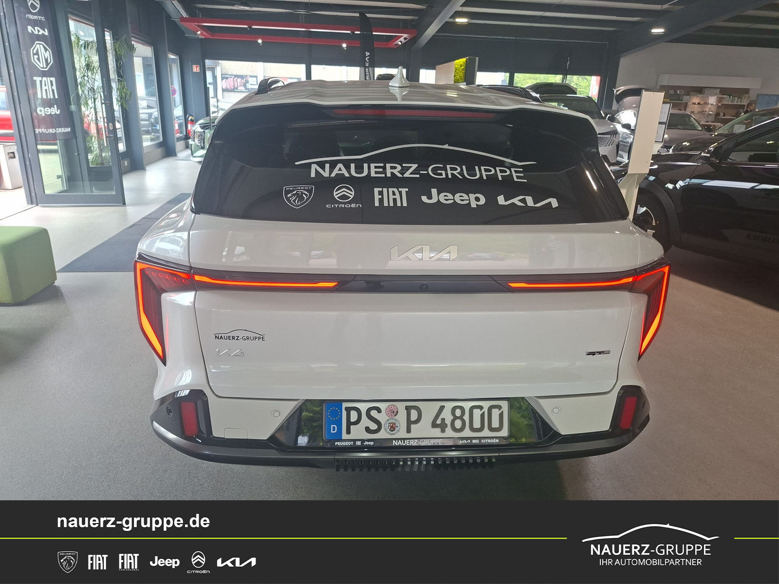 Fahrzeugabbildung Kia K4 Sportswagon 1.6 T-GDI 132 kW GT-Line - mit KI generiert/bearbeitet