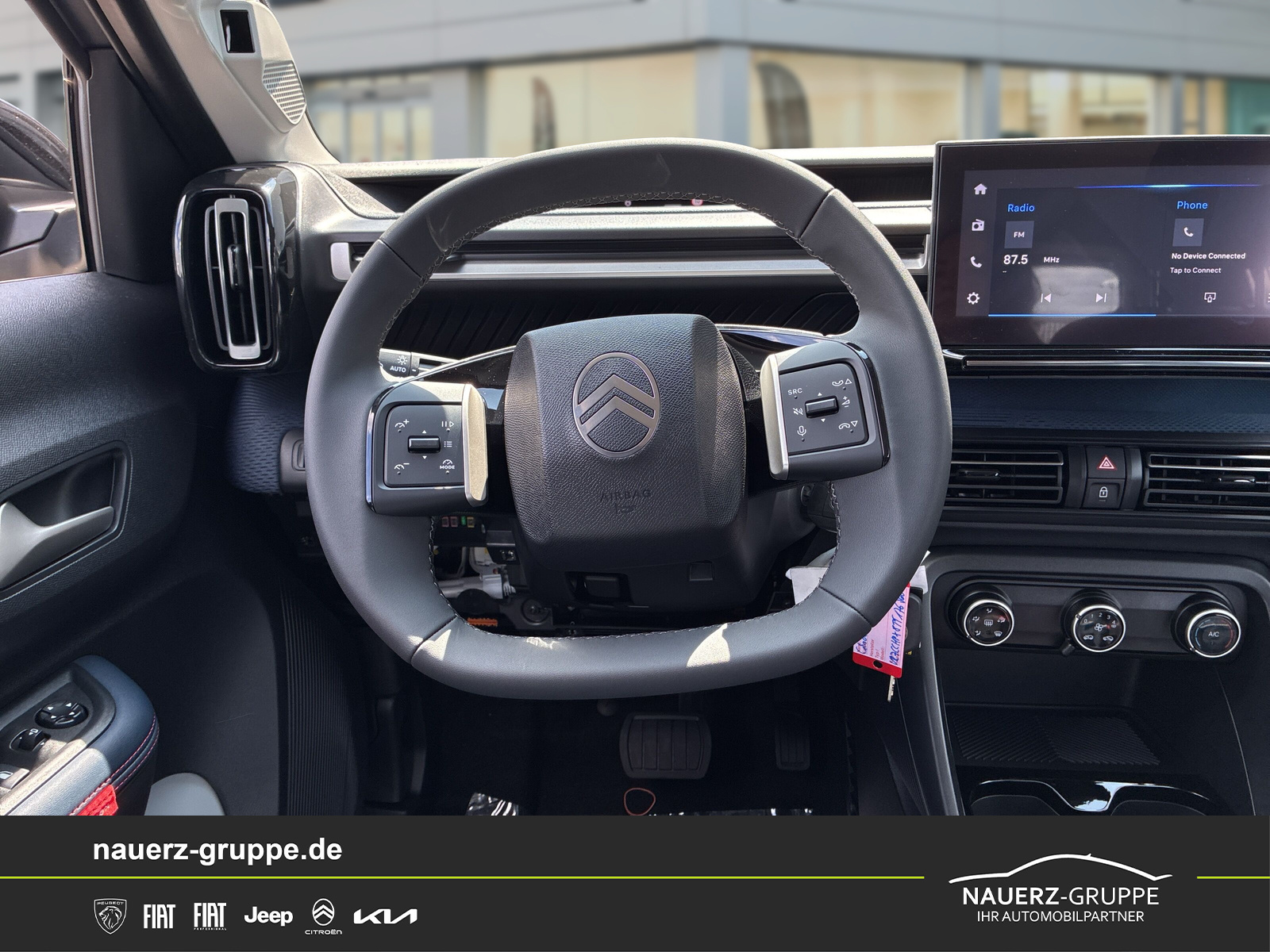 Fahrzeugabbildung Citroen C3 Hybrid 110 COLLECTION - mit KI generiert/bearbeitet