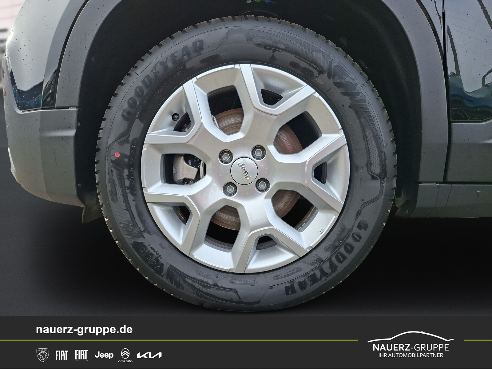 Fahrzeugabbildung Jeep Avenger E Altitude Electric
