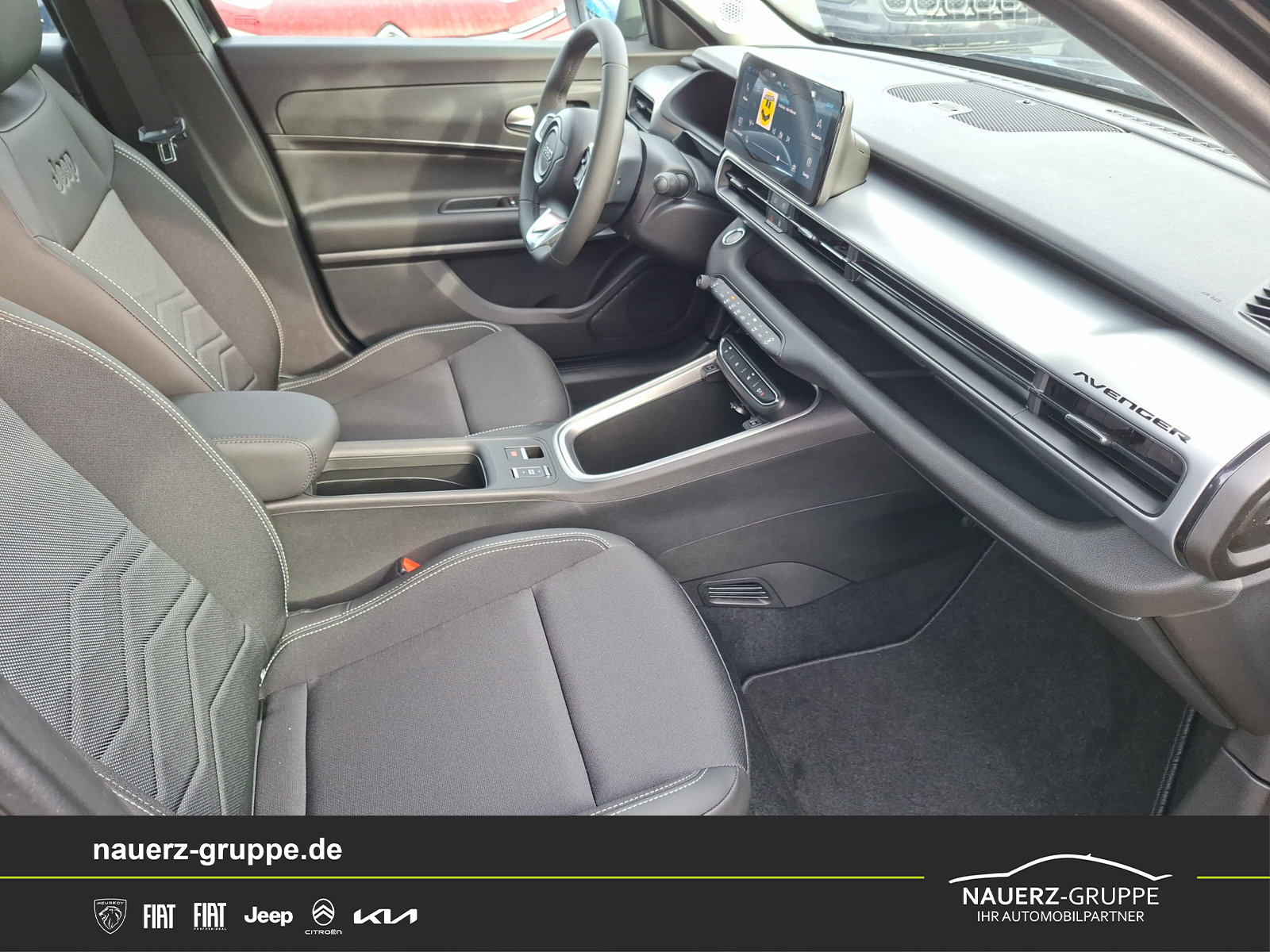 Fahrzeugabbildung Jeep Avenger E Altitude Electric