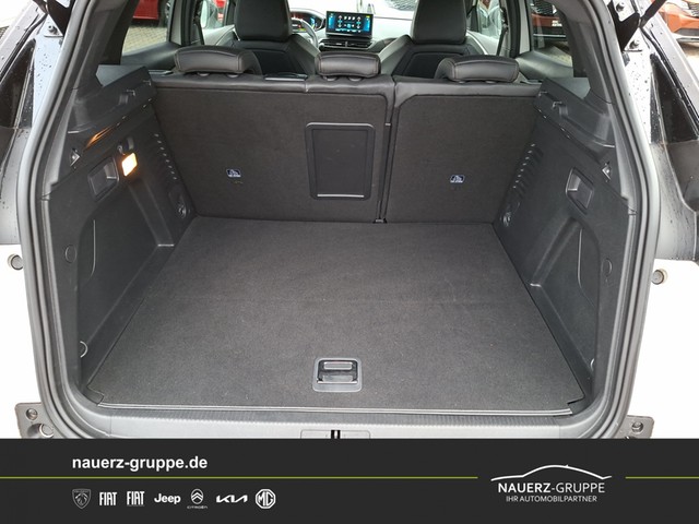 Fahrzeugabbildung Peugeot 3008 Hybrid 225 GT